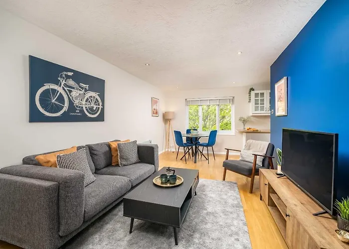 Homely And Stylish Bermondsey Apartment With Parking
